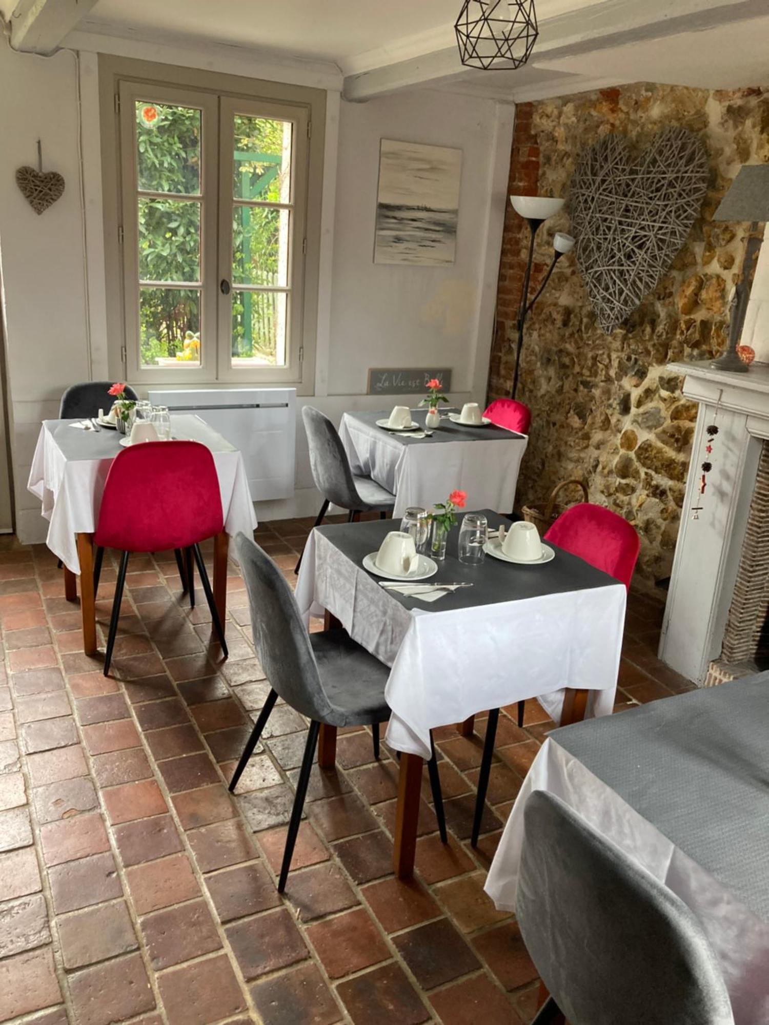 Les Chambres D'Hotes Le Val D'Honfleur Equemauville Luaran gambar